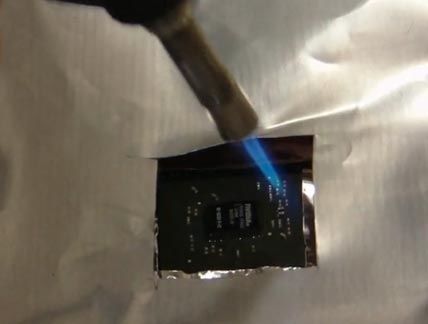 使用瓦斯焊槍修理顯示晶片BGA焊接不良